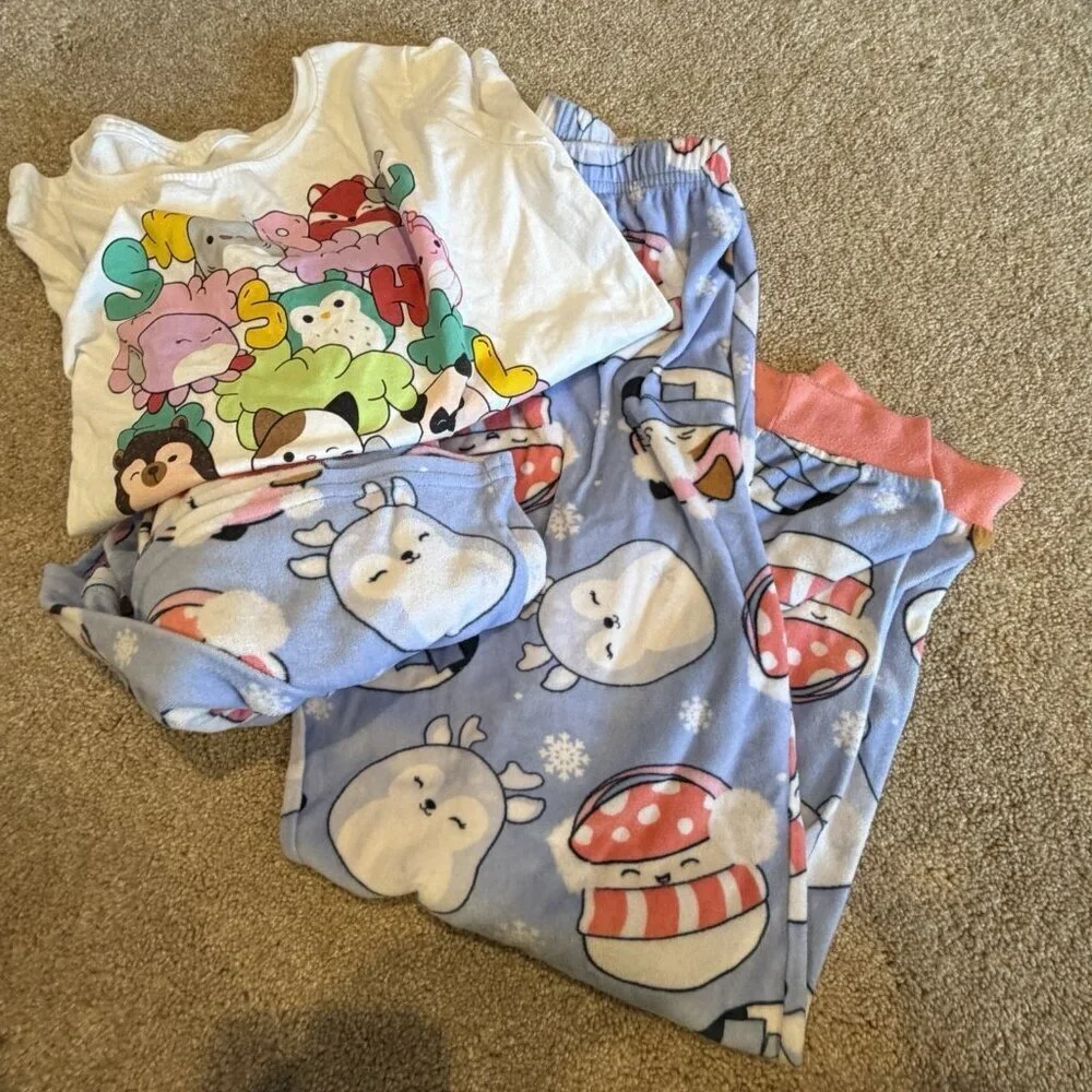 Squishmallows Girls Pajama Set and T Shirt Casual Blue White Logo Size 8 Knit